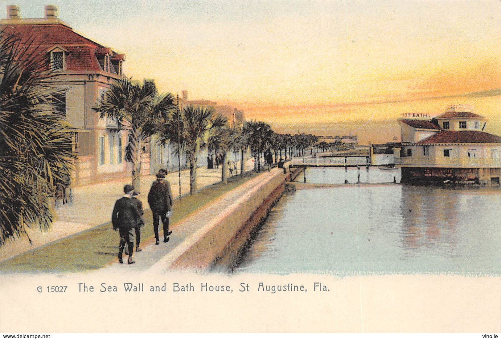 A-19-2515 : SAINT AUGUSTINE.  THE SEA WALL AND BATH HOUSE. - St Augustine