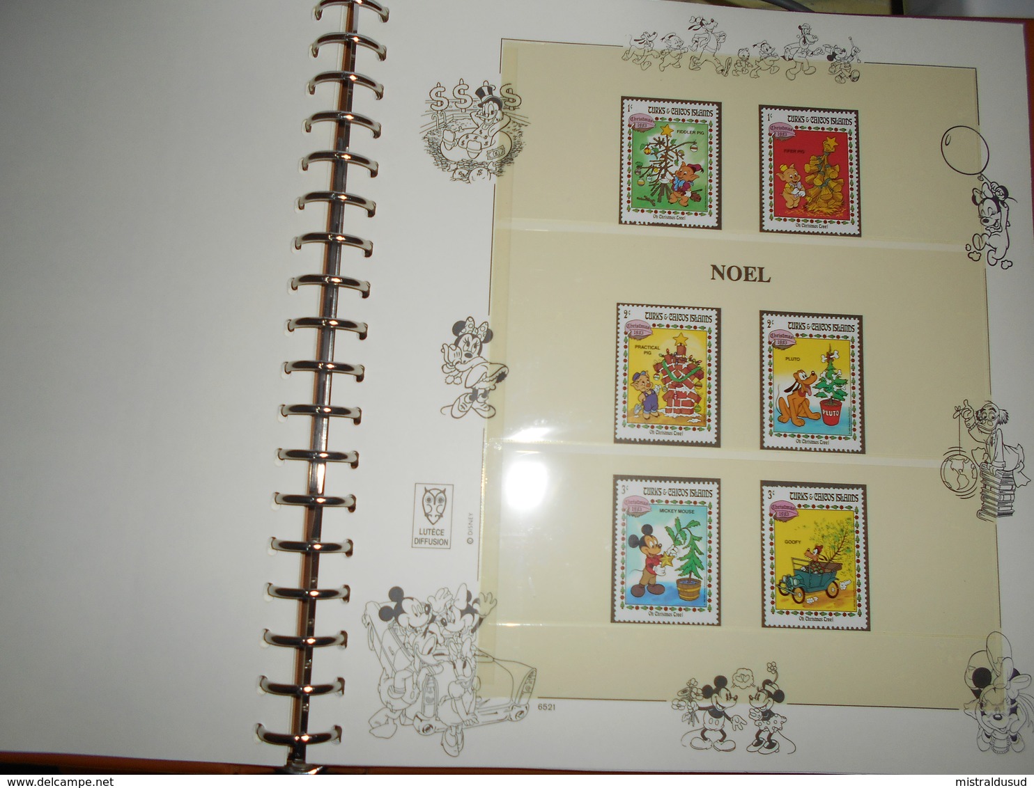 Collection , Disney 200 Timbres Neuf Vendu Avec Pages Et Reliure Lindner  Voir Tout Les Scans ( Poids Environ 2 Kg ) - Collections (en Albums)