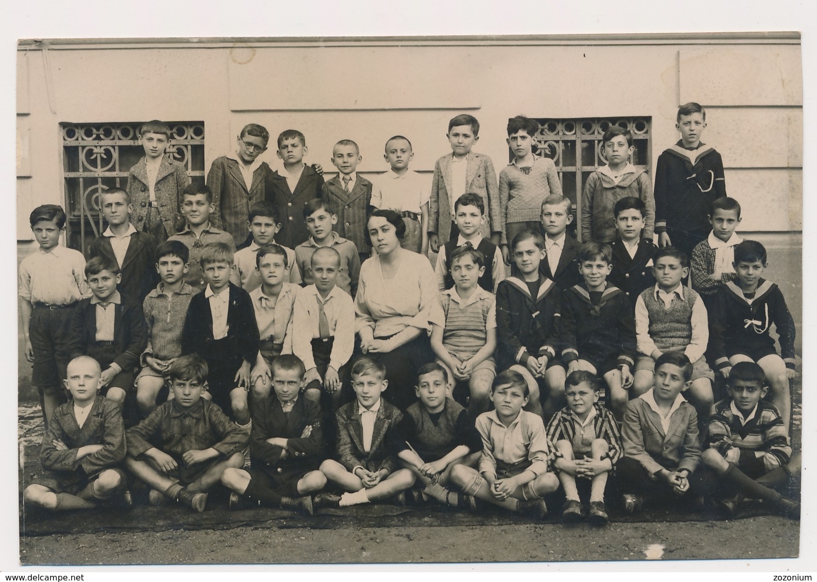 REAL PHOTO,SCHOOL PHOTO  Boys ,with Teacher, Garcons, Photo ORIGINAL - Altri & Non Classificati