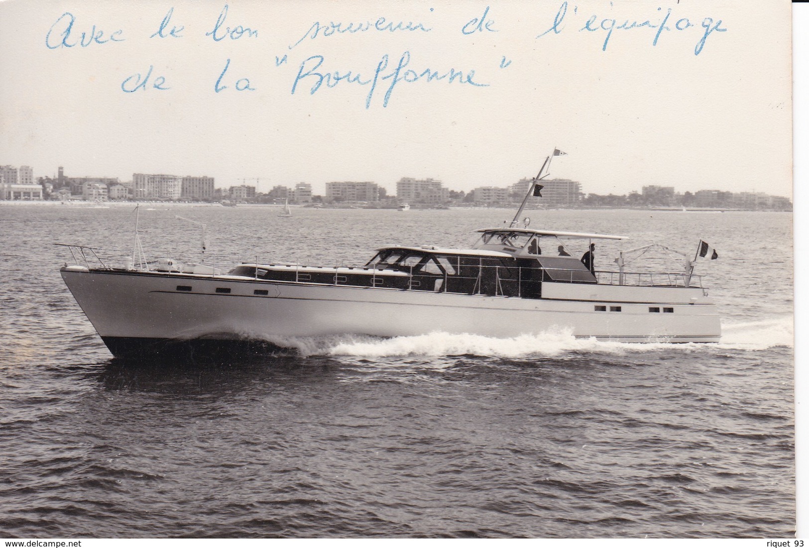 M.Y. BOUFFONNE (nom D'un Yacht Navigant Au Large De Cannes) - Cannes