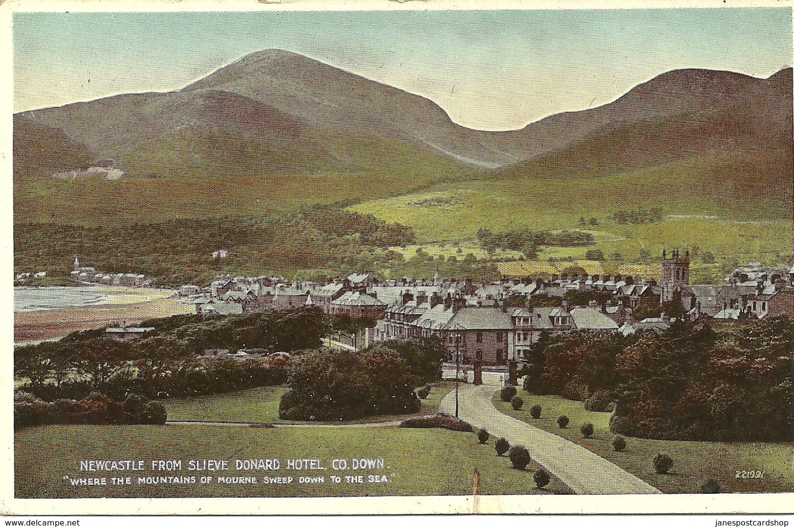 NEWCASTLE FROM SLIEVE DONARD HOTEL - CO. DOWN - WITH LISBURN POSTMARK 1938 - Down