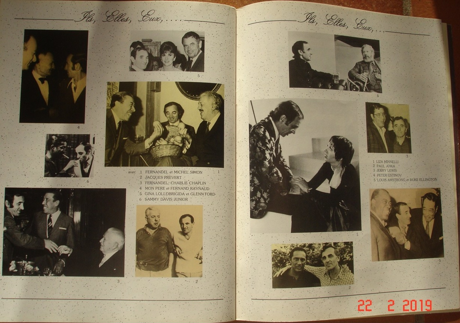Livret-Recueil Charles AZNAVOUR (sa Vie,ses Photos de Famille,Photos de Scène, Photos d' Ami(e)s + Belles PUBS TBE