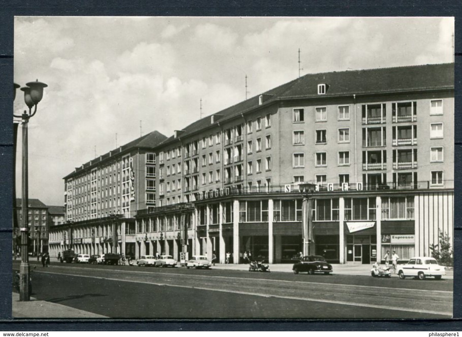 Dresden / Ernst-Thälmann-Straße - Echt Foto S/w - N. Gel. - DDR - J 01/68 - A. & R. Adam, 8044 Dresden - Alttolkewitz 9 - Dresden