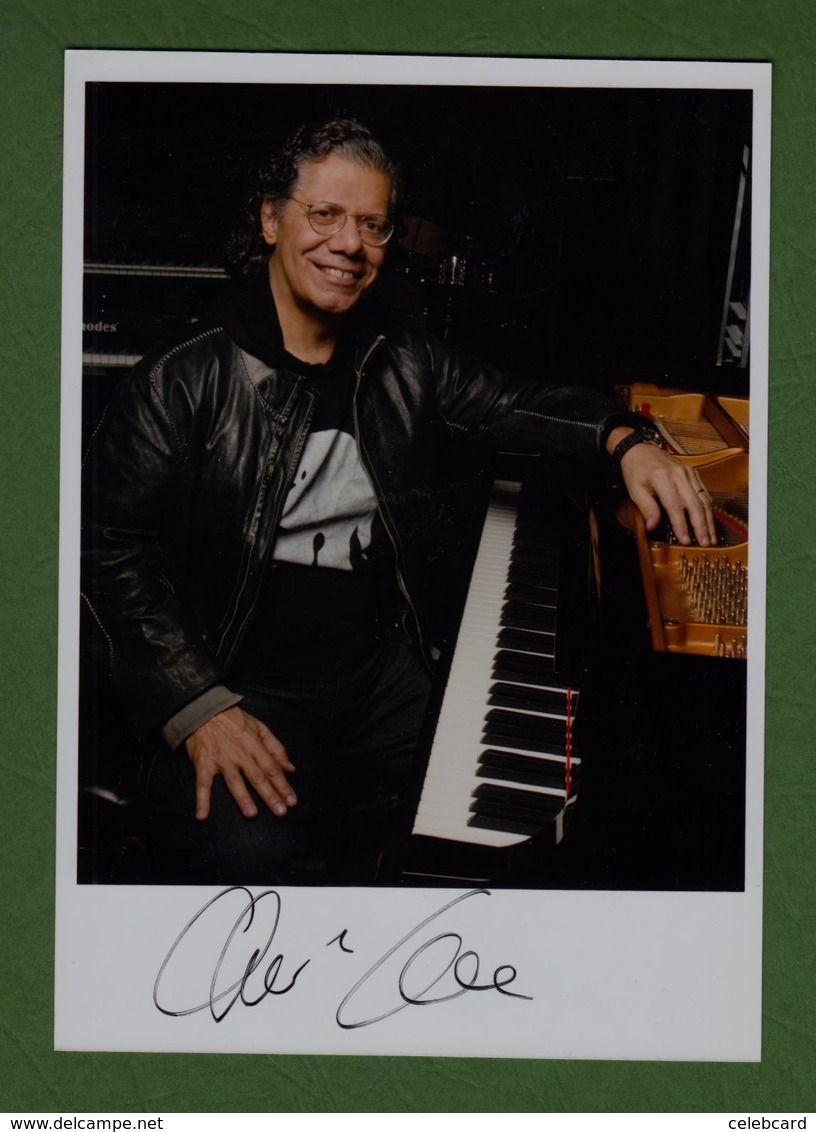 CHICK COREA   AUTOGRAPHE / AUTOGRAMM  Photo 13/18 Cm  *JAZZ* - Autres & Non Classés