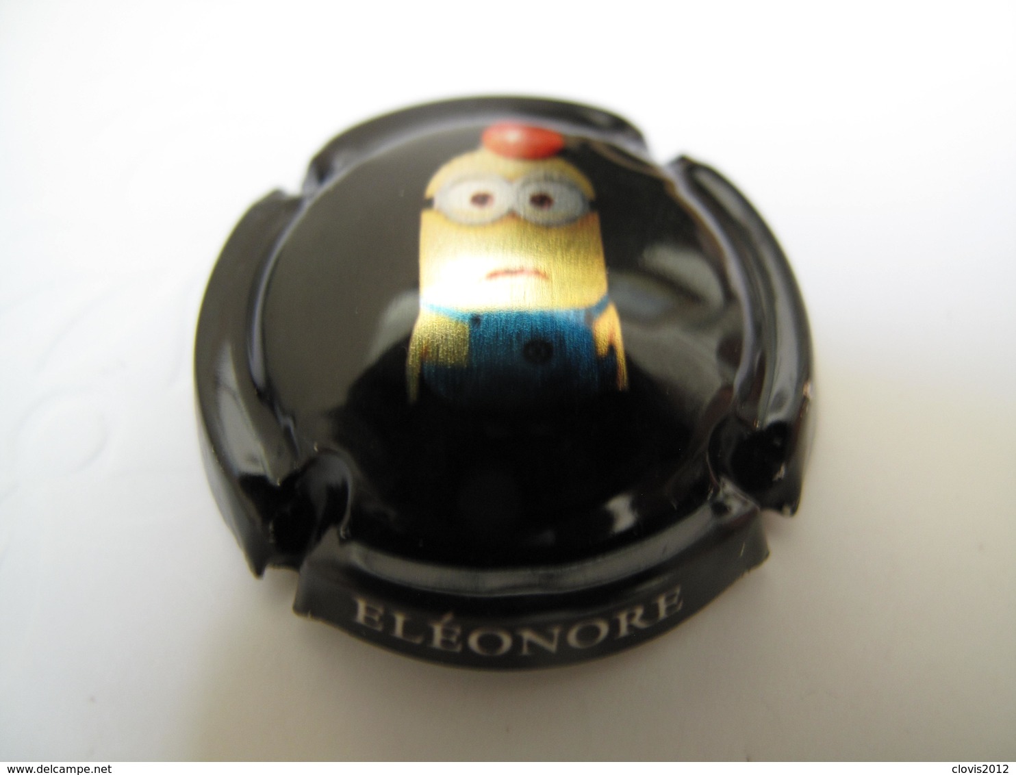 Série de 6 capsules de champagne Veuve ELEONORD, les Minions