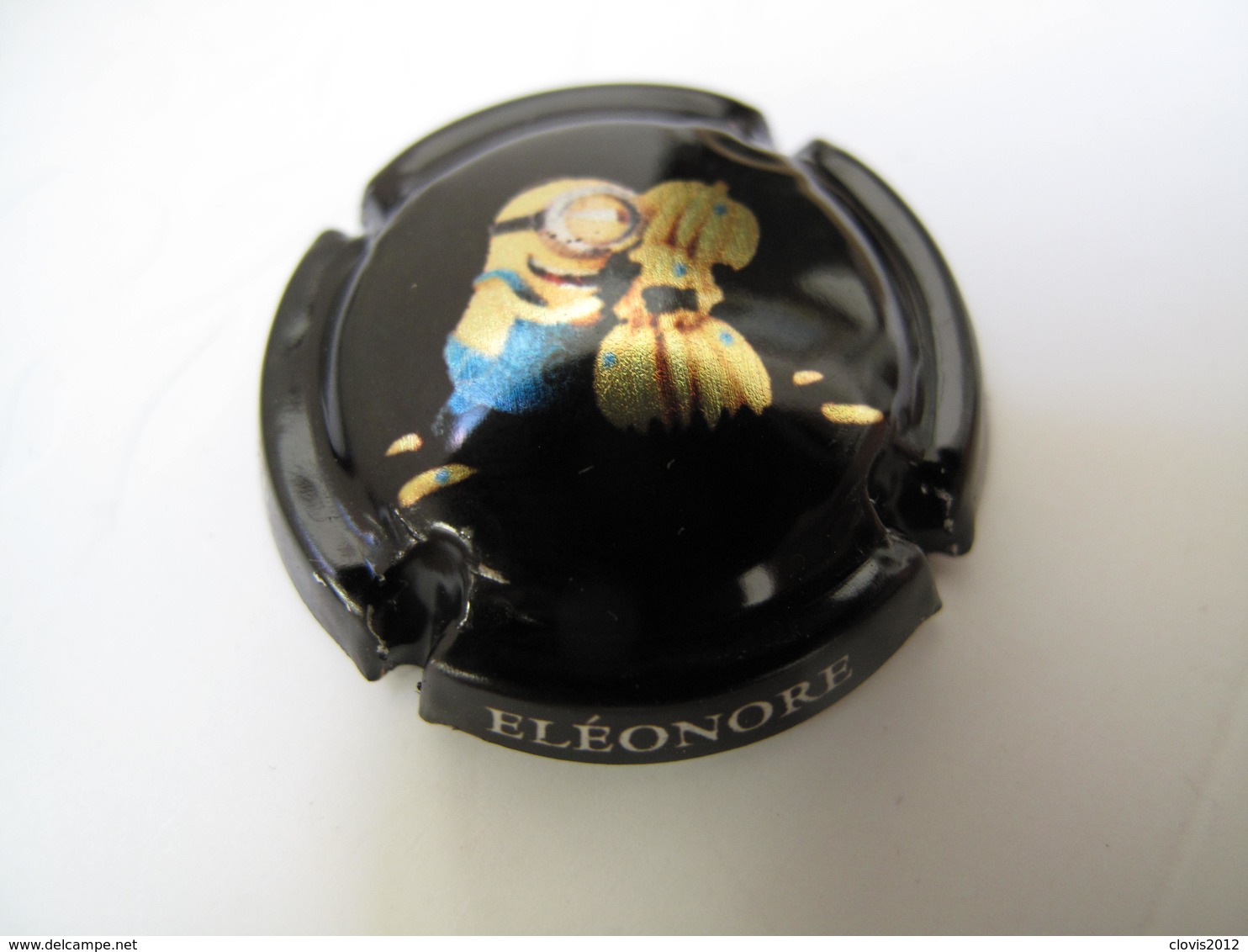 Série de 6 capsules de champagne Veuve ELEONORD, les Minions