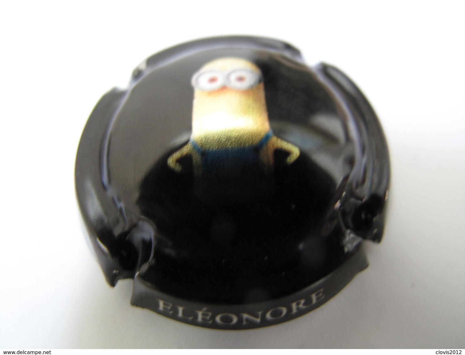 Série de 6 capsules de champagne Veuve ELEONORD, les Minions