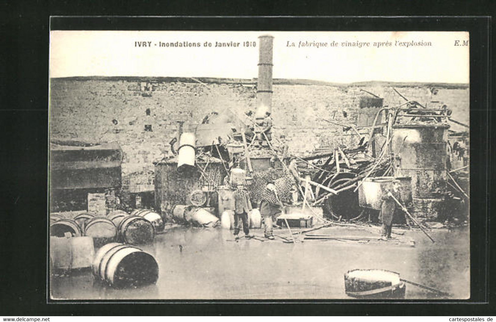 AK Ivry, Hochwasser 1910, Essigfabrik Nach Der Explosion - Inondations