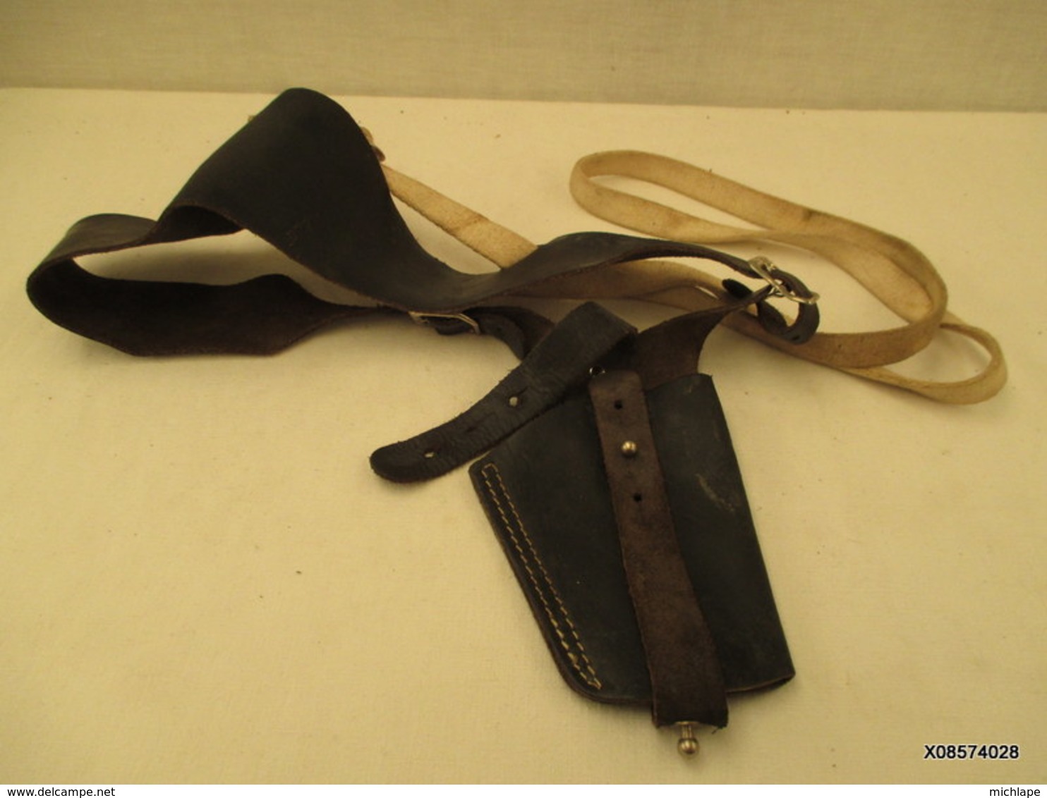 HOLSTER D' EPAULE  EN CUIR  Pour Toutes Armes De Poing  Tres Bon état - Decorative Weapons