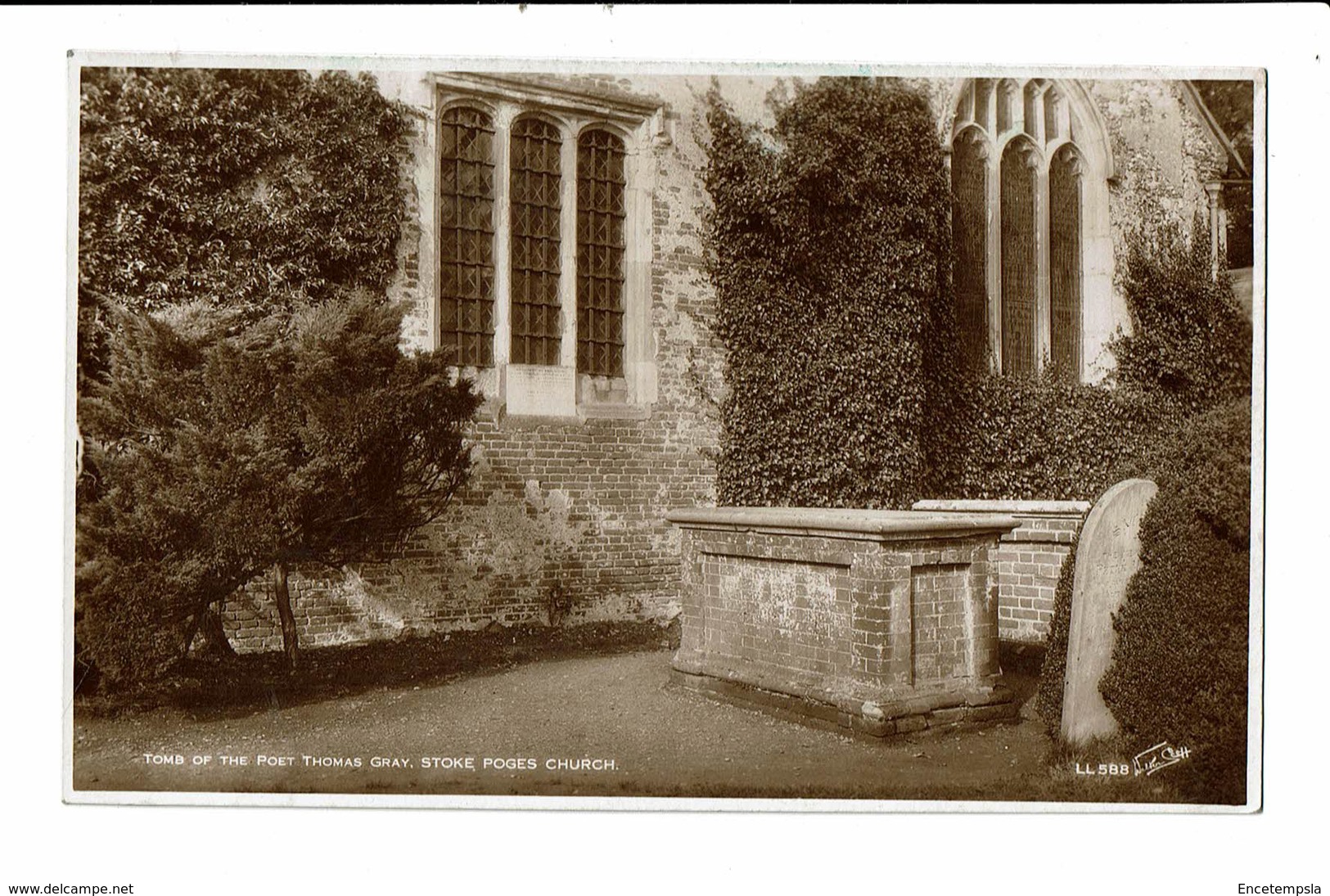 CPA - Carte Postale-Royaume Uni -Stoke Poges - Tomb Of The Poet Thomas Gray   VM797 - Buckinghamshire