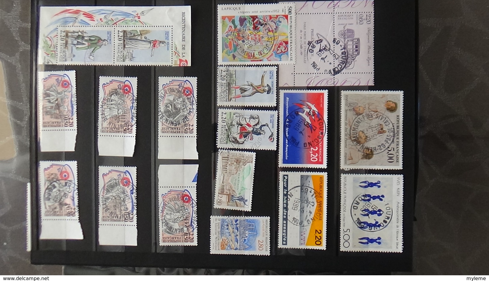 Collection de timbres, carnets, blocs de France avec oblitérations soignées. A saisir !!!