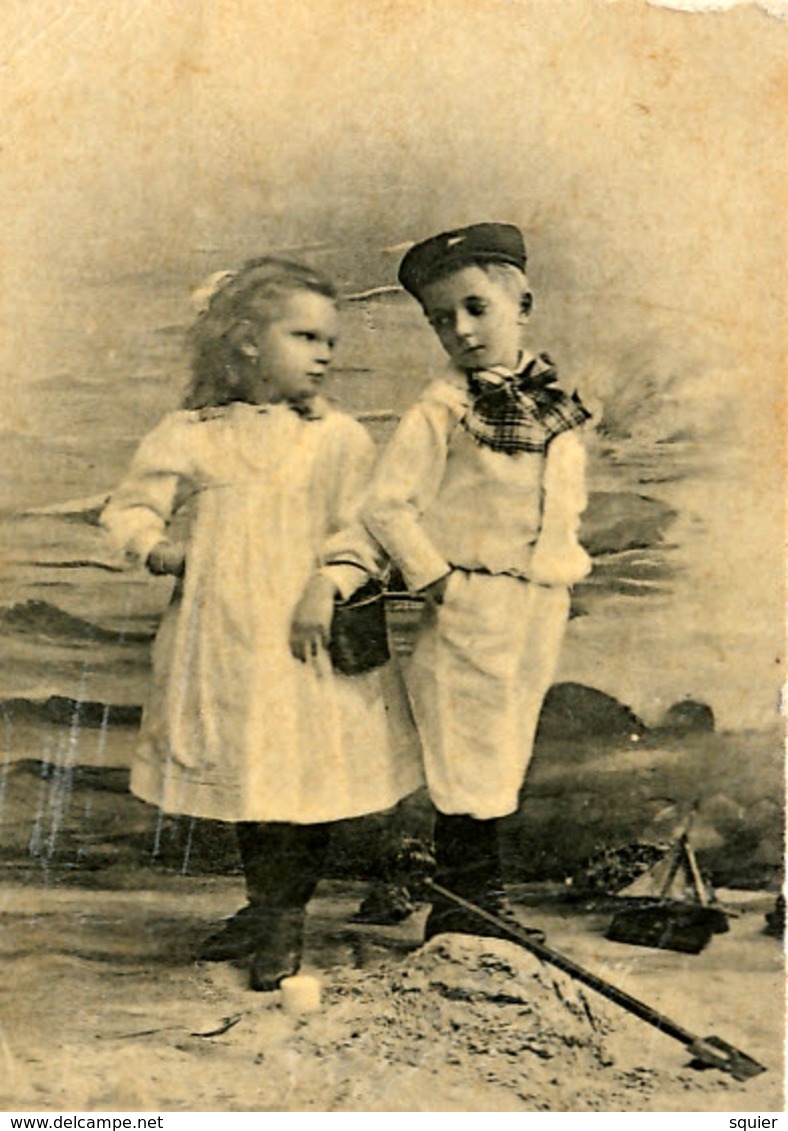 Early Advertisement Card,  2 Youngsters, Fotografisch Atelier A. Heron, Real Photo - Autres & Non Classés
