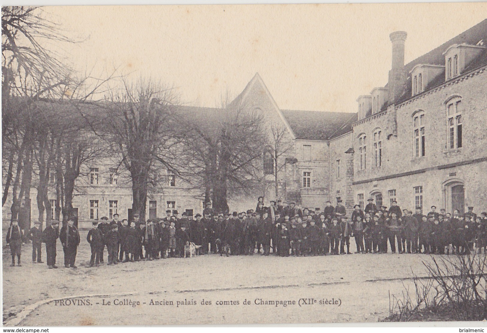 PROVINS  Le Collège - Provins