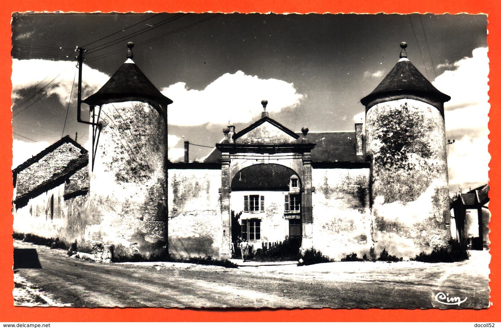 CPSM PF 52 Doulaincourt " Chateau De Montrol " - Doulaincourt