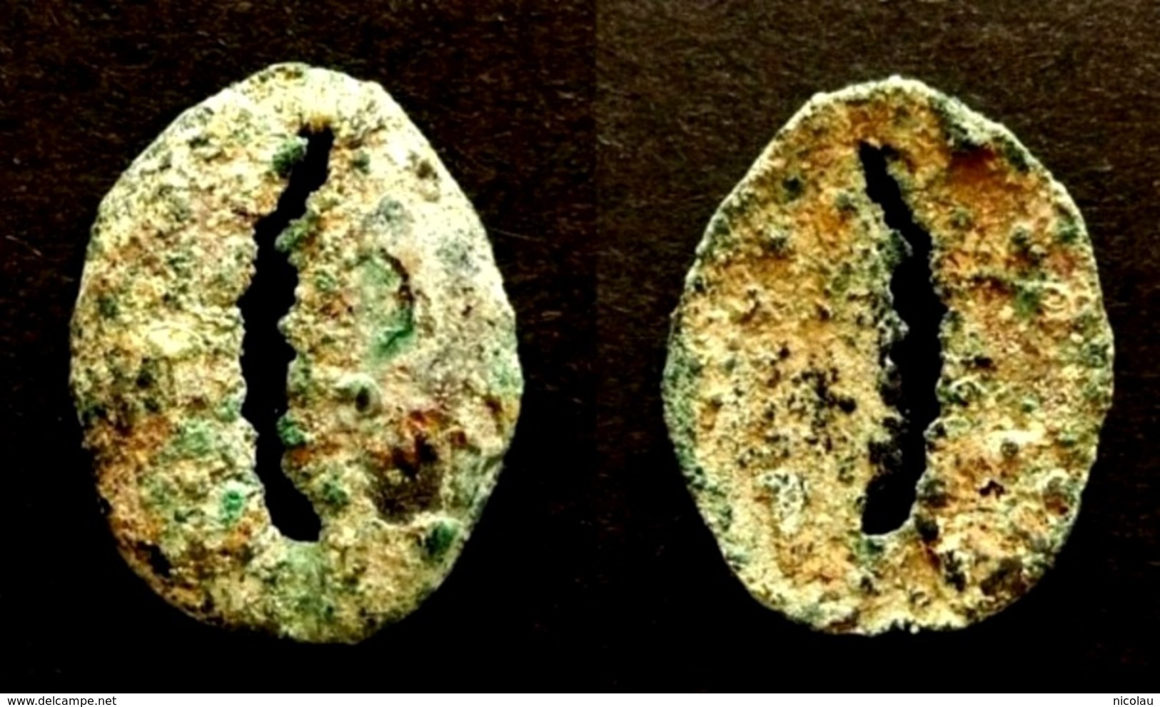 CHINA - ZHOU DYNASTY ( 800 BC. To 700 BC.) BRONZE CAURIS (THE FIRST  CHINESE BRONZE COINS) - Chine