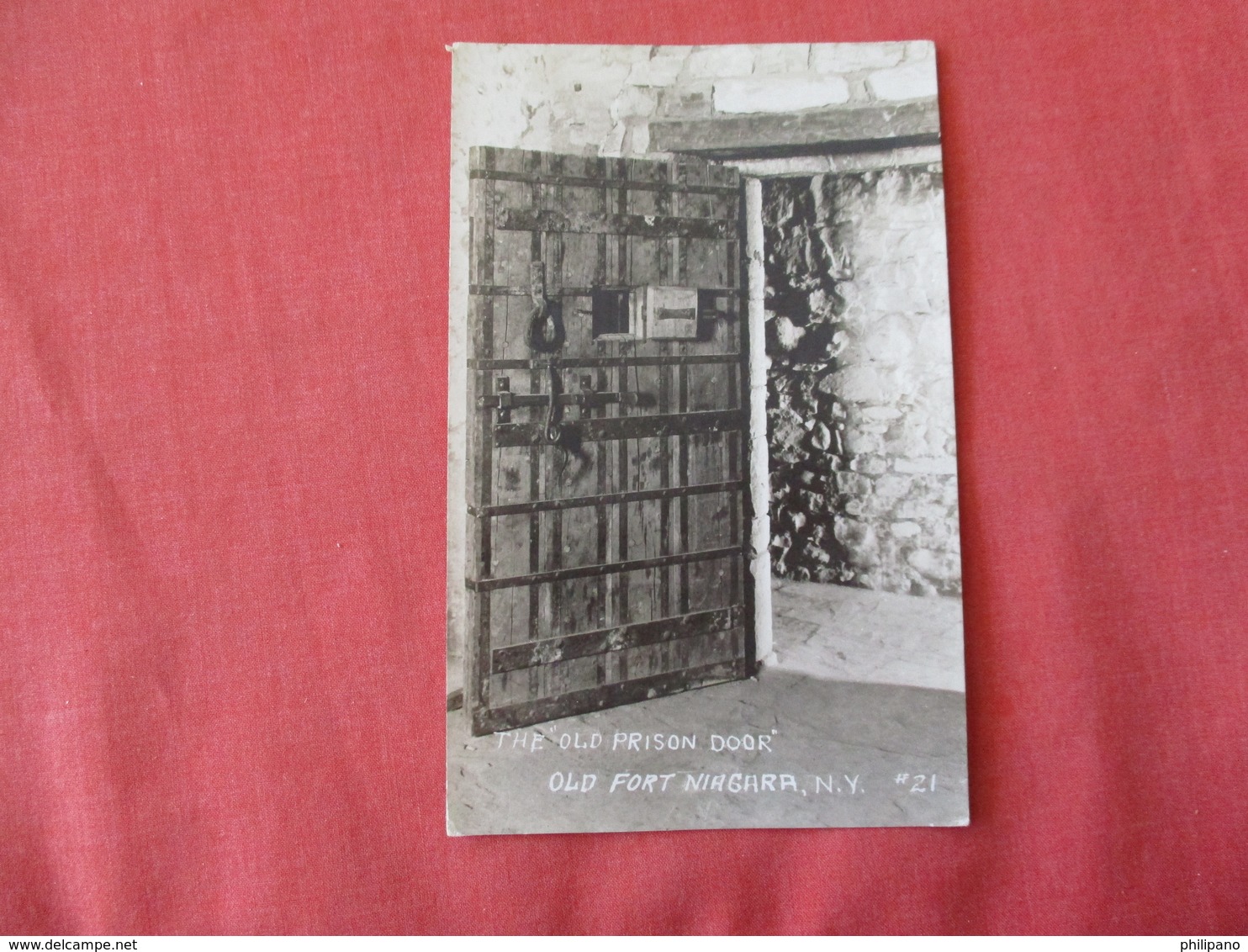 RPPC  The Old Prison Door  Old Fort Niagara  NY     Ref 3178 - Gevangenis