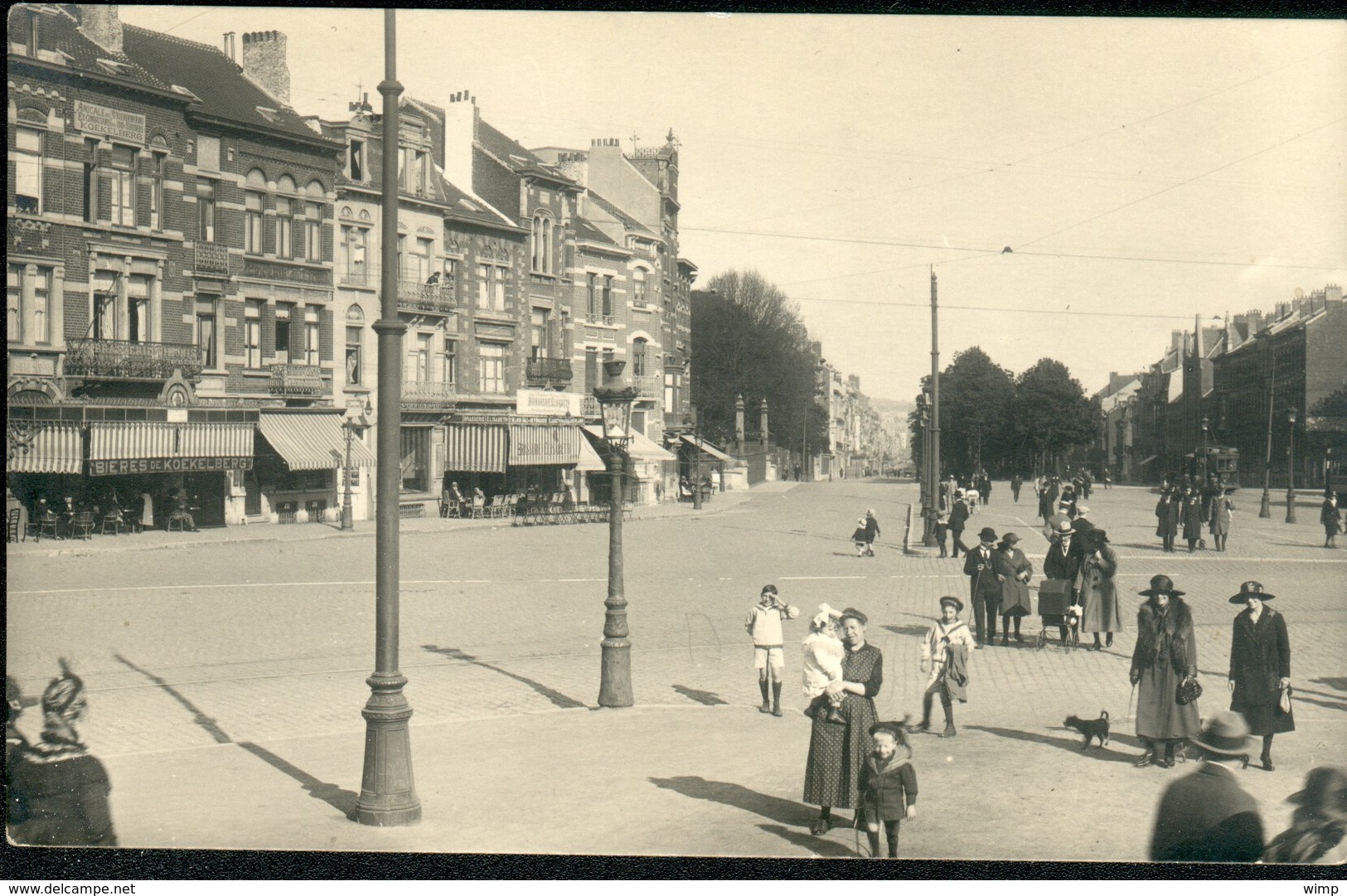 KOEKELBERG : VERITABLE CARTE PHOTO : Place Simonis Bien Animée !! - Koekelberg