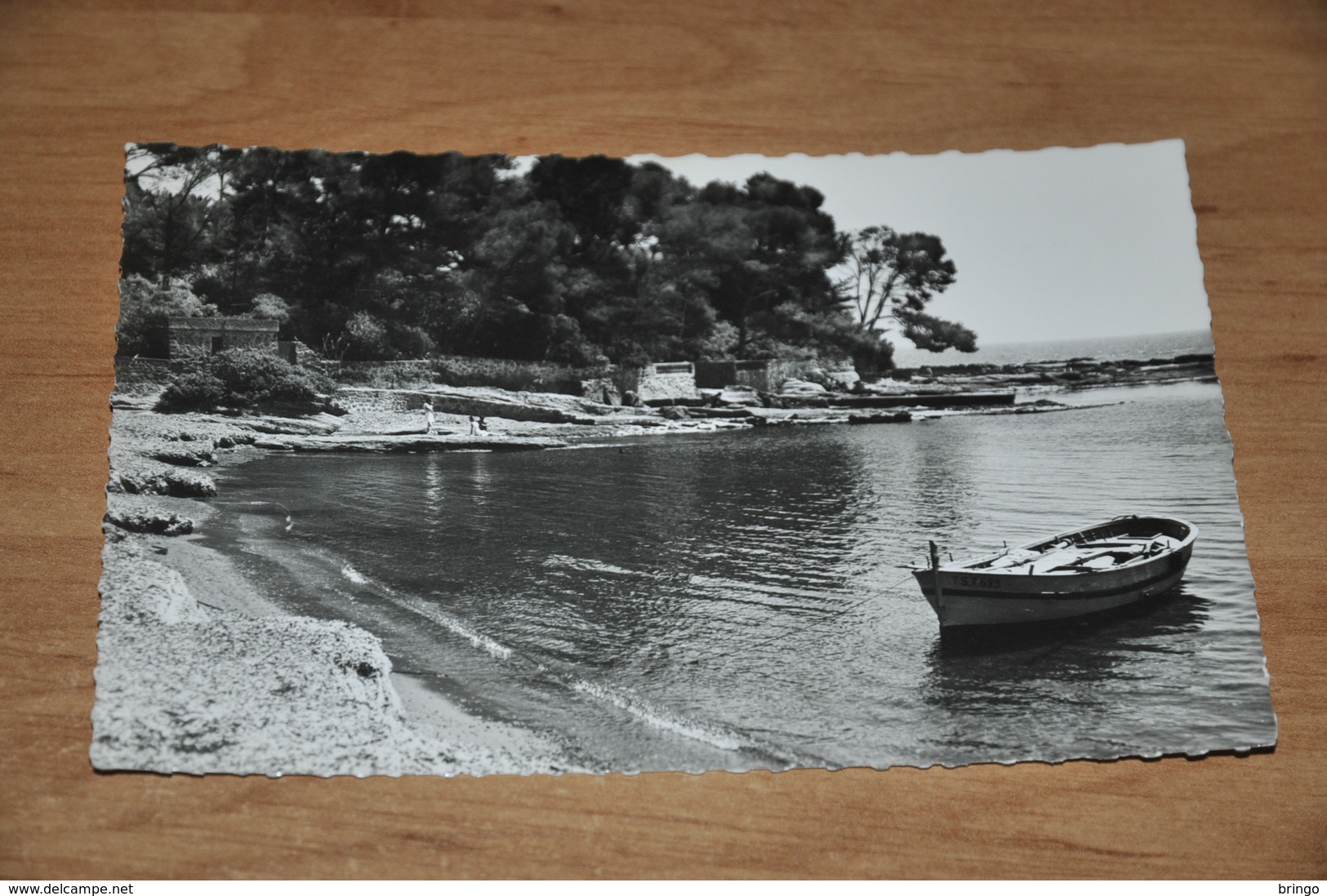 7979-   BOULOURIS, PLAGE ET BORD DE MER - Boulouris