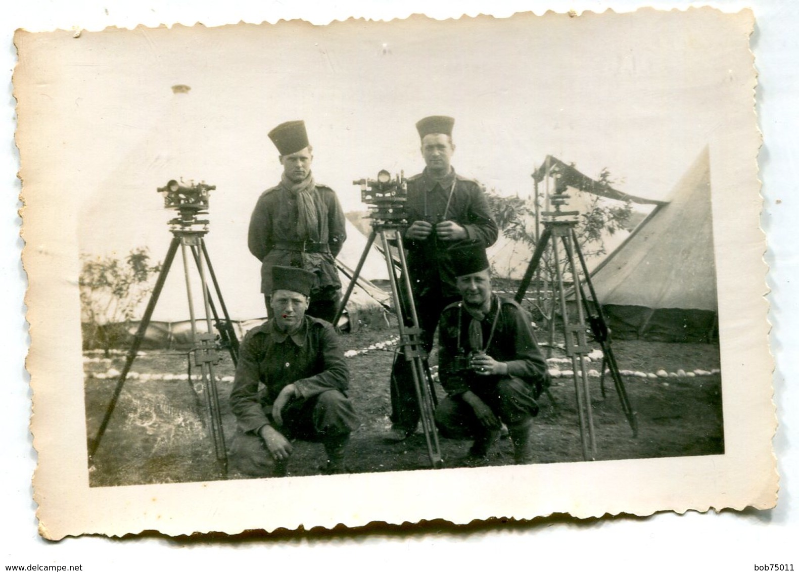 Photo De Soldat Francais ( Des Tirailleurs ) Faisant De La Topographie - War, Military