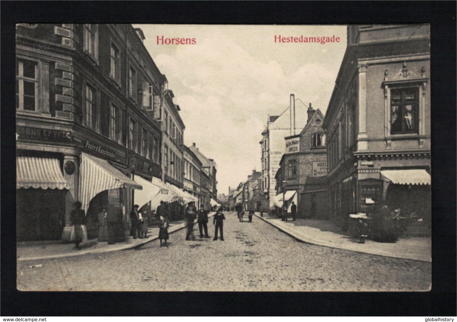 DE1956 - DENMARK - HORSENS - HESTEDAMSGADE - STREET W/ SHOP FRONTS - Dinamarca