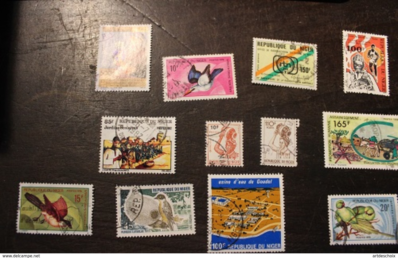 LOT DE 15  TIMBRES  NIGER  OBLITERES SANS CHARNIERE - Niger (1960-...)