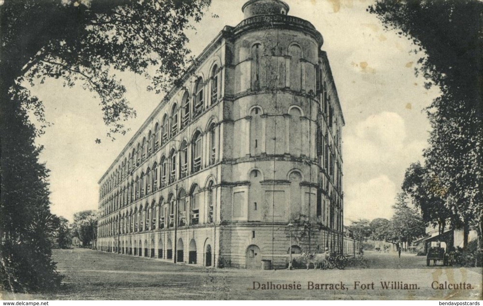 India, CALCUTTA KOLKATA, Dalhousie Barrack, Fort William (1910s) Postcard - India