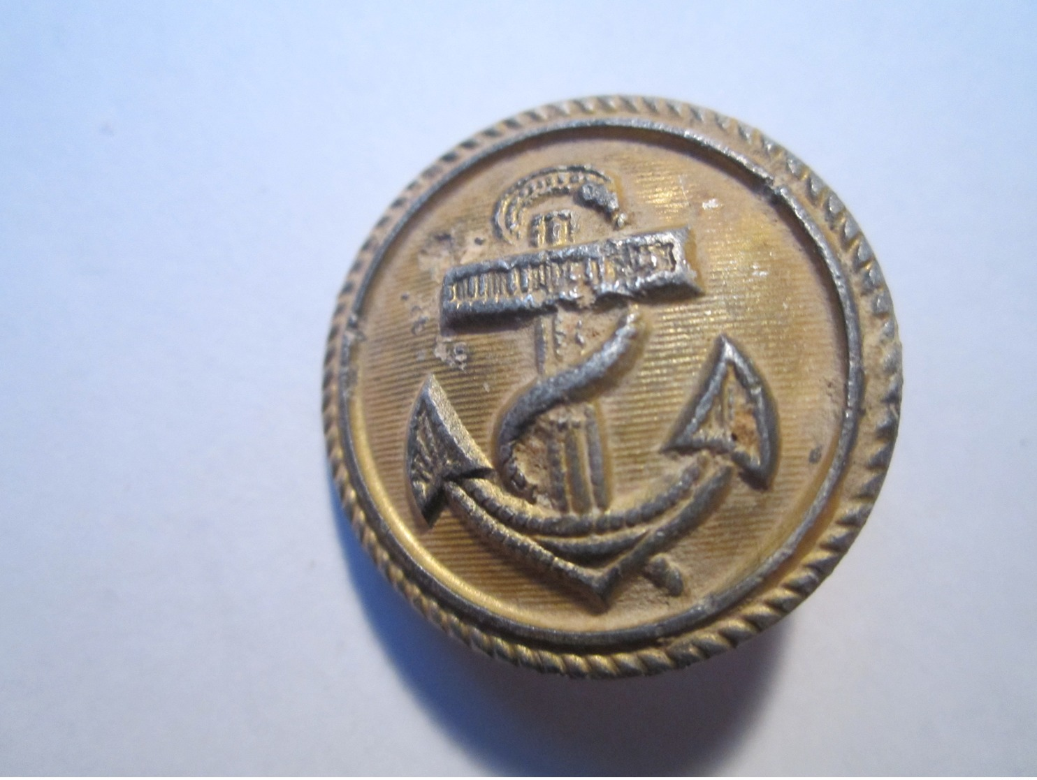 --1 BOUTON MARINE DE GUERRE ALLEMANDE - DATE-1940 - KRIEGSMARINE---RARE---(( BOUTON DE DÉTECTION )) - Boutons