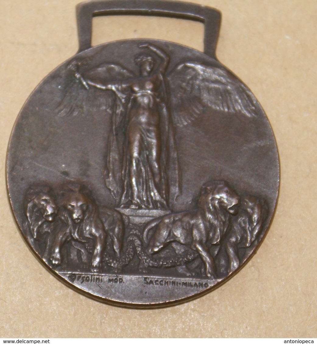 ITALIA, 1914-1919 , TWO BRONZE  MEDALS  WW1 - Italia