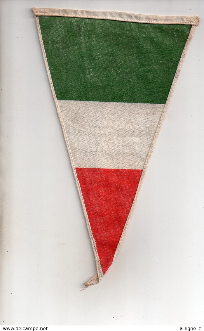 REF ENV : Fanion Flag Pennant Stendardo Touristique Ancien : SAVONA Italia - Obj. 'Souvenir De'