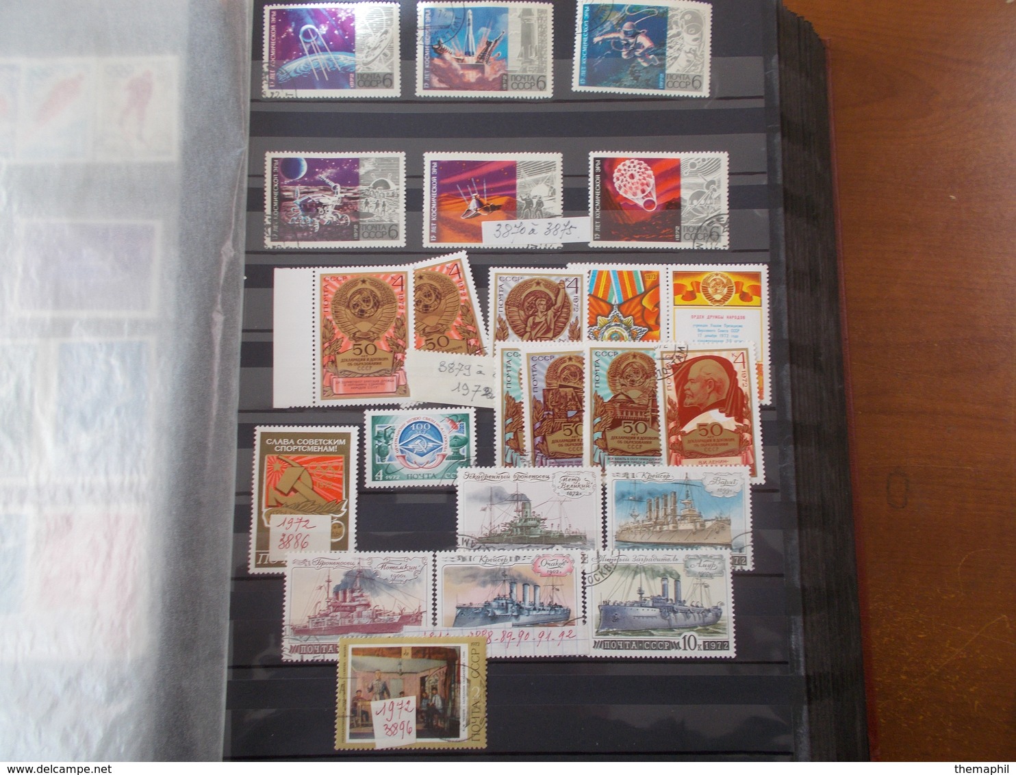 lot n° 152 RUSSIE un gros classeur obl. au debut ensuite tous neufs ** fortr cote   . no paypal