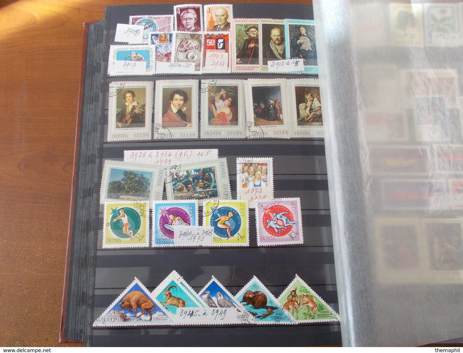 lot n° 152 RUSSIE un gros classeur obl. au debut ensuite tous neufs ** fortr cote   . no paypal