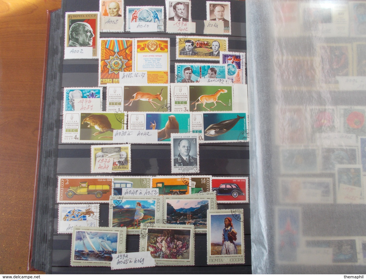 lot n° 152 RUSSIE un gros classeur obl. au debut ensuite tous neufs ** fortr cote   . no paypal