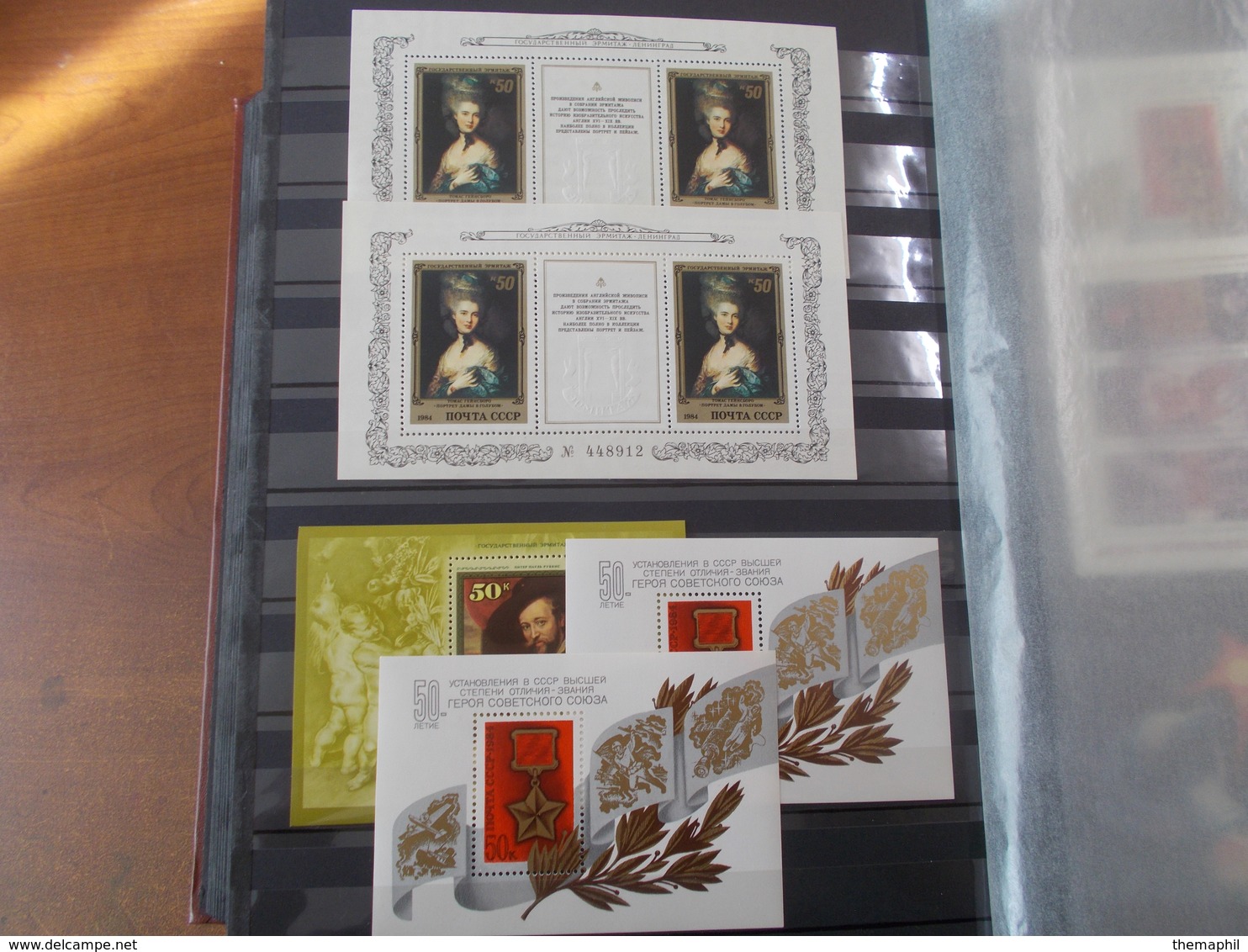 lot n° 152 RUSSIE un gros classeur obl. au debut ensuite tous neufs ** fortr cote   . no paypal