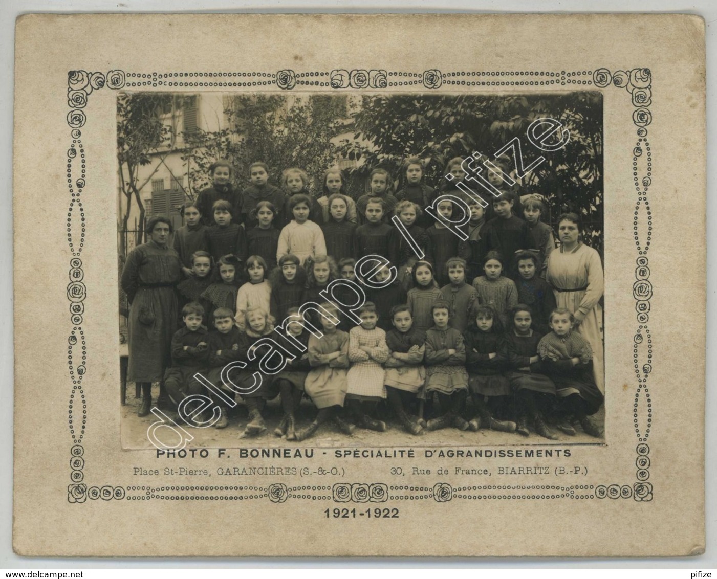 Photo D'une Classe D'école à Toury (Eure-et-Loir) 1921-1922 . Tirage F. Bonneau à Garancières . - Persone Anonimi