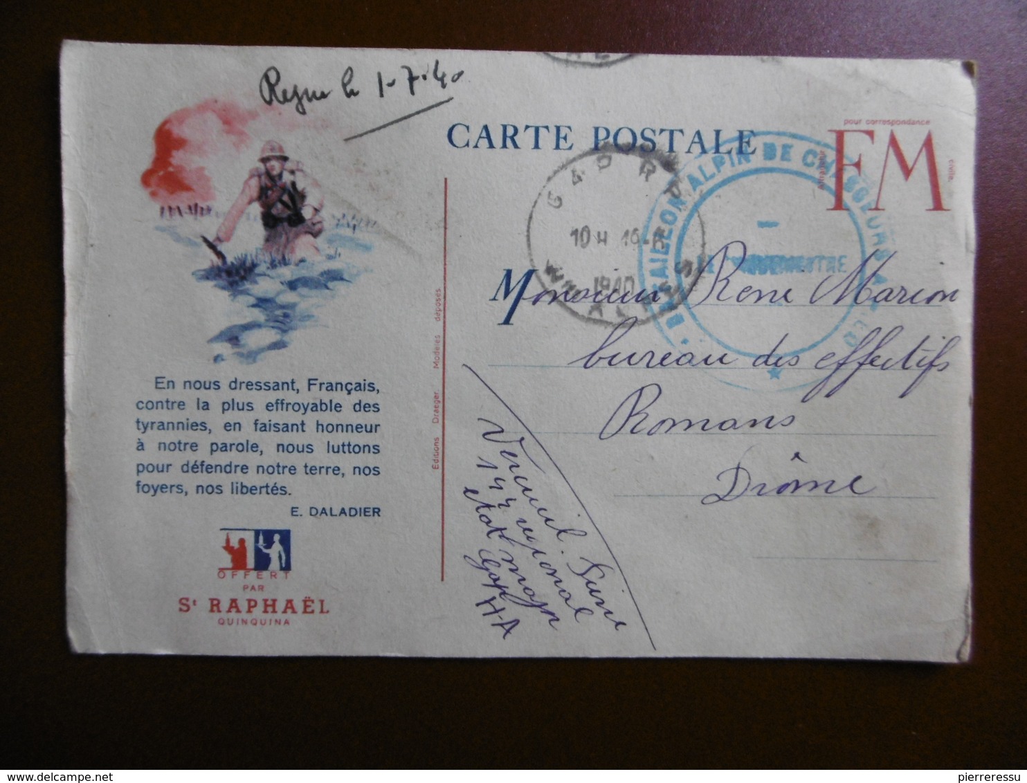 CARTE FM OFFERT PAR St RAPHAEL CACHET DE FRANCHISE MILITAIRE CHASSEURS A PIED - 1900-1949