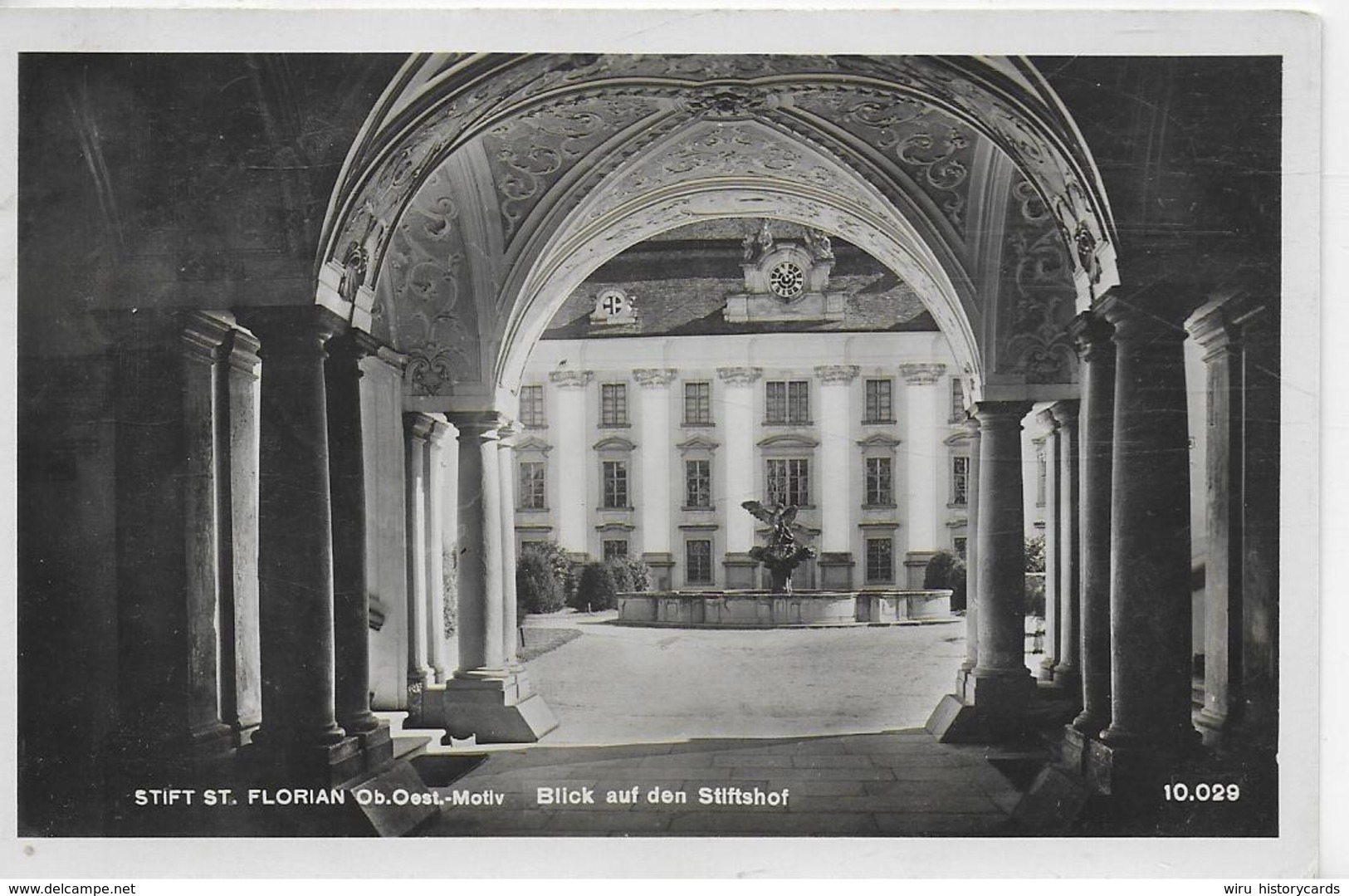 AK 0169  Stift St. Florian Bei Linz - Blick Auf Den Stiftshof / Verlag Chizzali Um 1934 - Linz