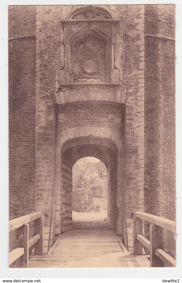 Le Château De Beersel Du XIII Siècle.  Pont-levis Et Ports D'entrée - Beersel
