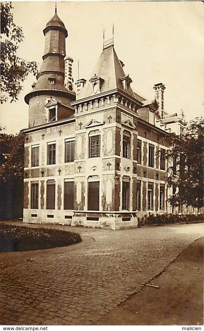 Ref X958- Carte Photo - Fontaine L Eveque - Chateau -aile Nord Du Chateau Occupé Par Les Dames Du Sacre Coeur De Nancy - Fontaine-l'Eveque