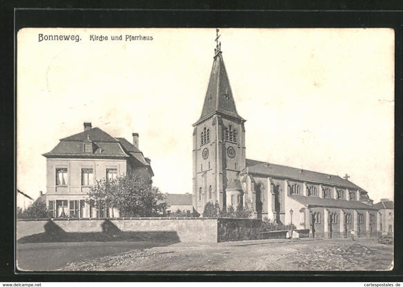 AK Bonneweg, Kirche Und Pfarrhaus - Andere & Zonder Classificatie