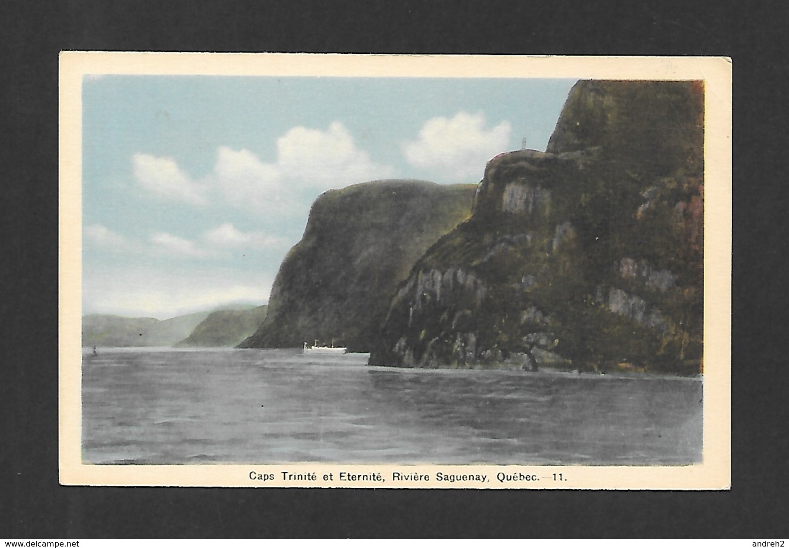 SAGUENAY - QUÉBEC - CAPS TRINITÉ ET ÉTERNITÉ ET RIVIÈRE SAGUENAY - TRINITY ROCK SAGUENAY RIVER - PAR PECO - Saguenay