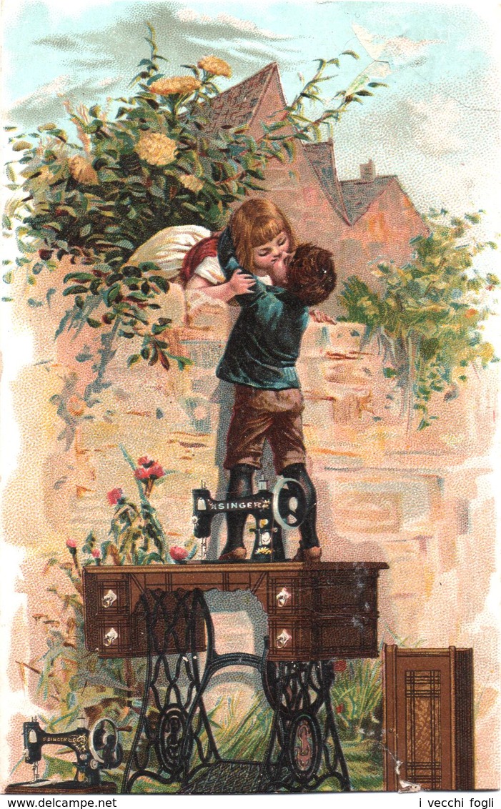 Figurina, Victorian Trade Card SINGER Manifacturing Co. Sewing Machine. Children: The Kiss. Il Bacio Dei Bambini. - Stollwerck