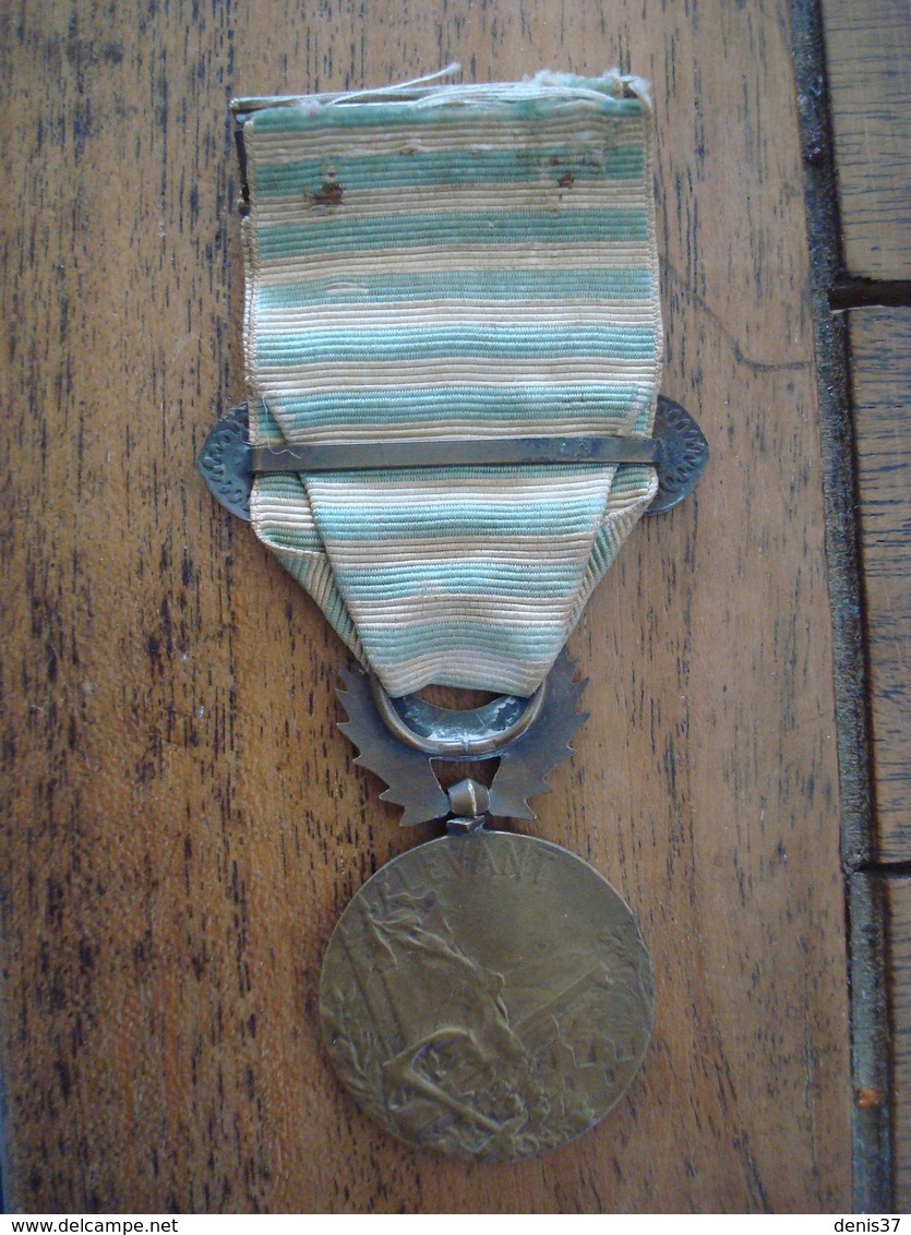 Médaille Du Levant. - France