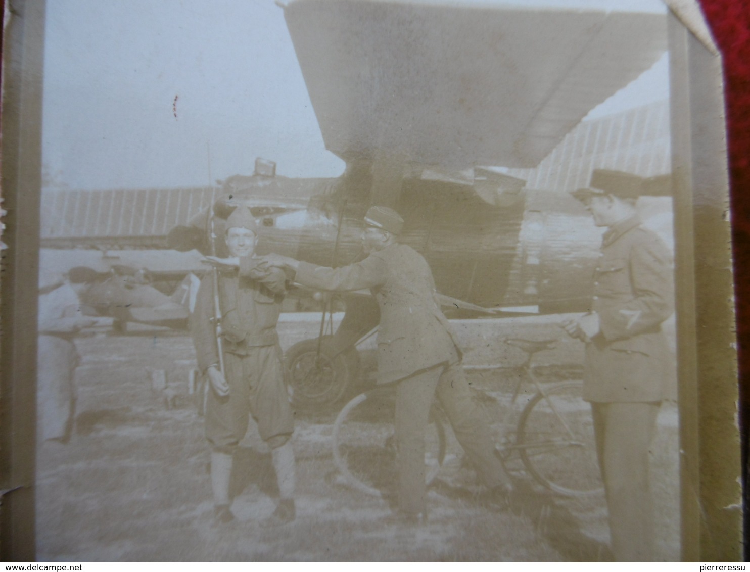 WWI SOLDATS POILUS TRANCHEES AVION PILOTE MITRAILLEUSE 118 PHOTOS
