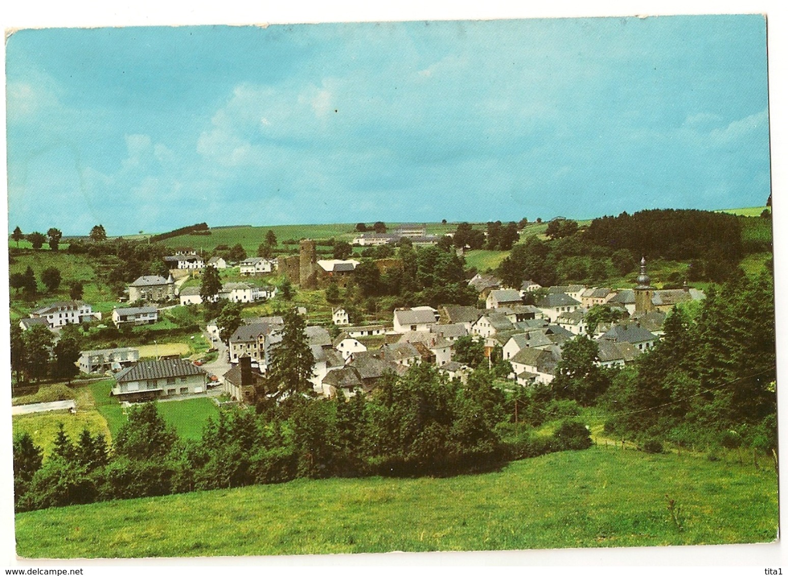 16 - Burg Reuland - Panorama - Burg-Reuland