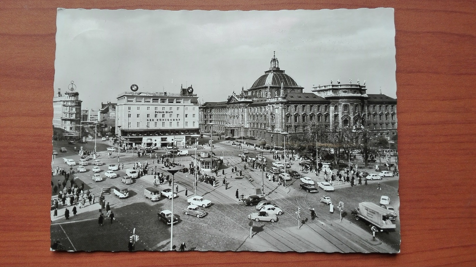 Munchen - Karlplatz Mit Hotel "Der Konigshof" - Muenchen