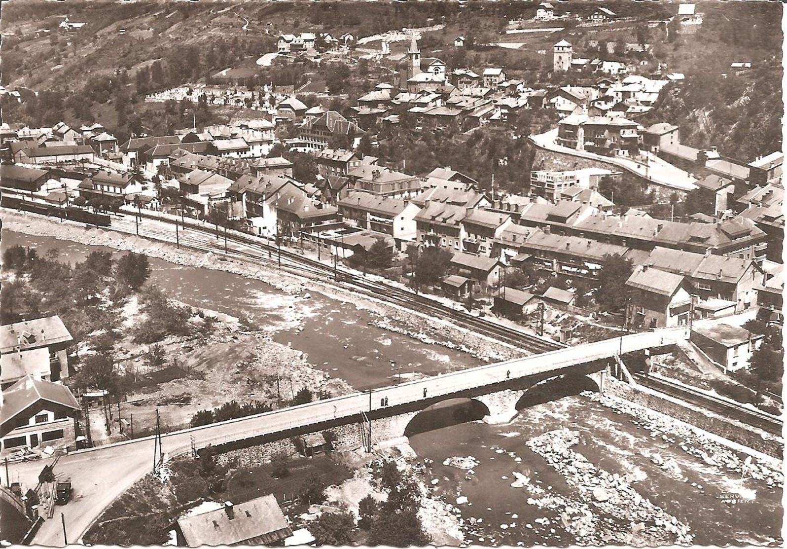 EN AVION AU-DESSUS DE ... St-MICHEL-de-MAURIENNE (73) Vue Générale (Ed: Lapie)  CPSM  GF - Autres & Non Classés