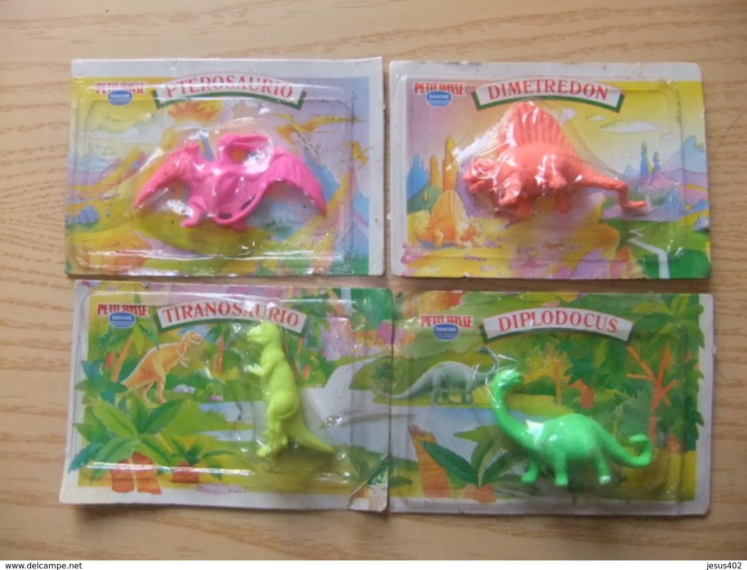 DINO GOMAS DE BORRAR, FIGURA PREMIUM DE PETIT SUISSE Y FLAN DANONE COMPLETA - Altri & Non Classificati