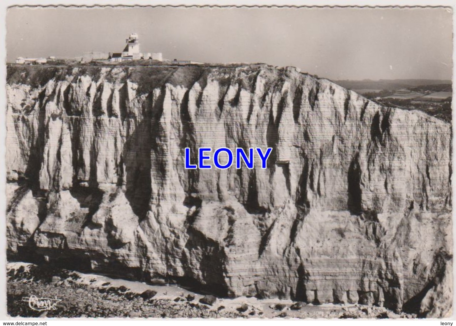 CPSM 10X15 De FECAMP  (76) - Les FALAISES Et Le SEMAPHORE- VUE AERIENNE N° 31738A - Fécamp