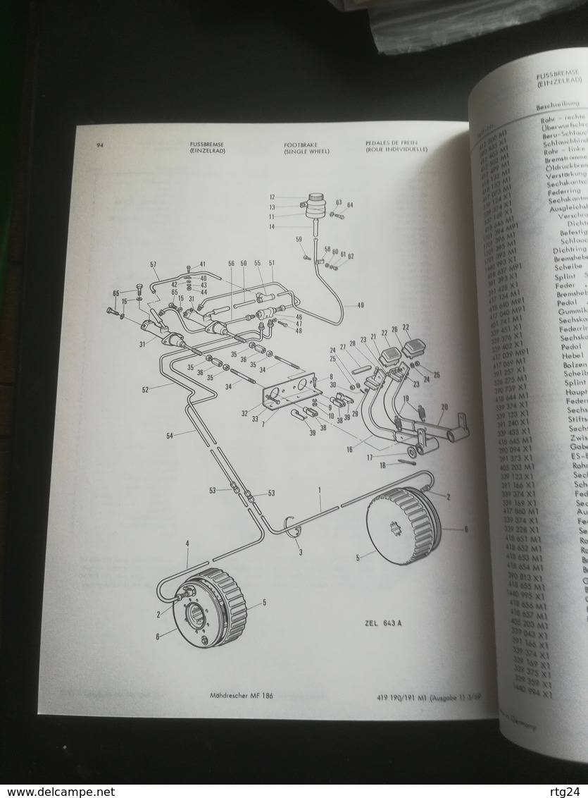 MASSEY - FERGUSON .MOISSONNEUSE-BATTEUSE  . TYPE MF 186.CATALOGUE PIECES DE RECHANGE DE 1969. TRES BON ETAT.