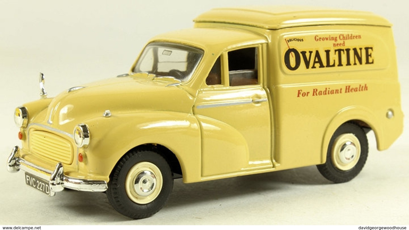 Morris Minor Van: Ovaltine. - Sonstige & Ohne Zuordnung